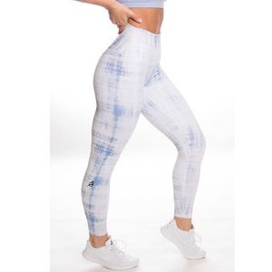 P’Tula Alainah “Strokes of Blue” Legging